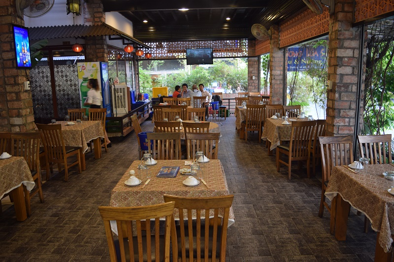 Phong cách nhà hàng Hương Lúa